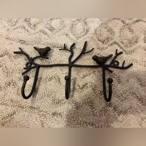Rustic Metal Bird Wall Hooks